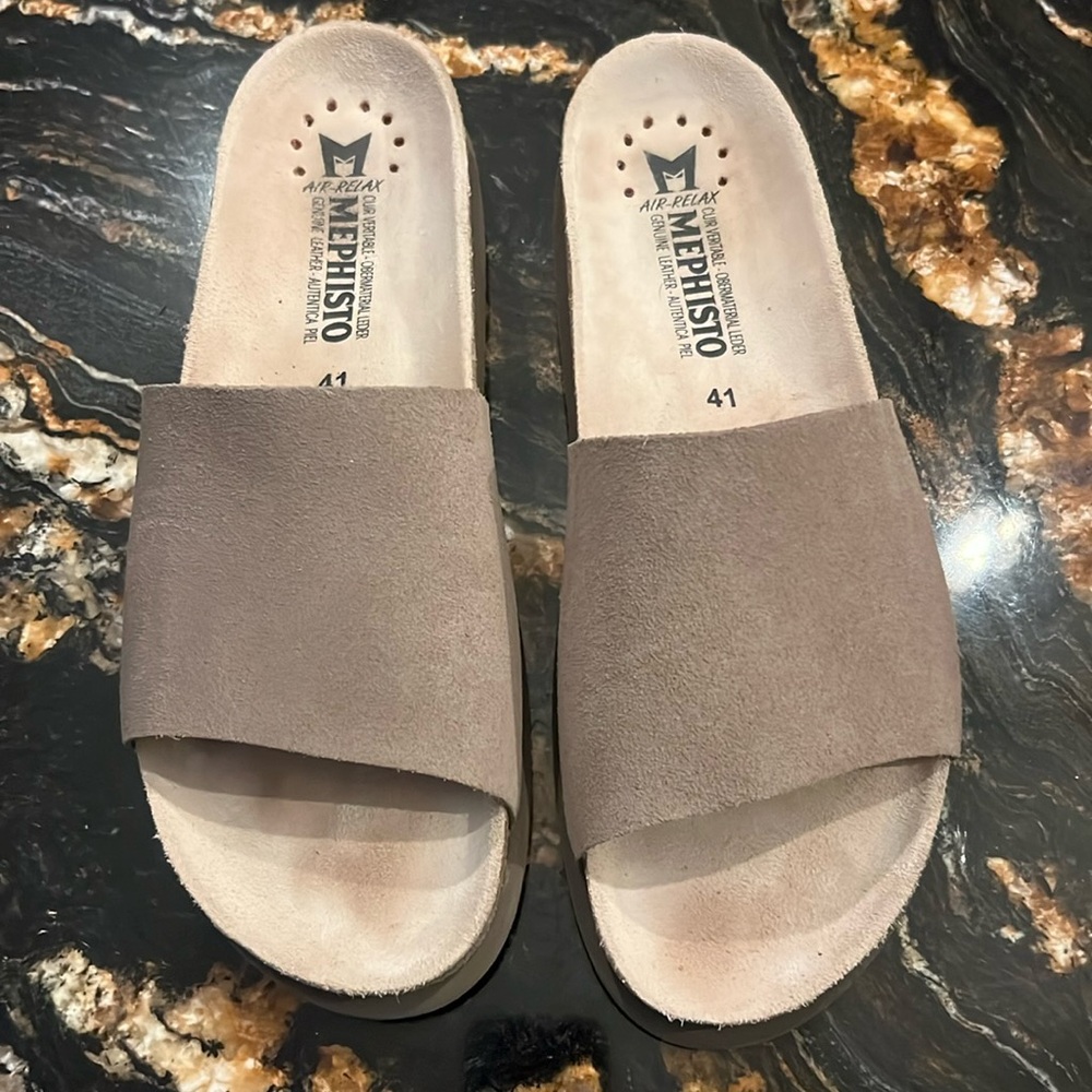 Size 41 Mephisto